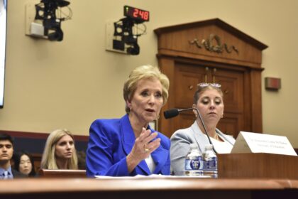 Linda mcmahon testifies in congress.jpg