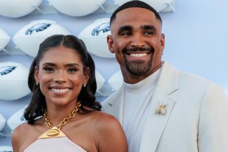 3b0f84cdd1214c66b1a95c402def5300 xl.jpg