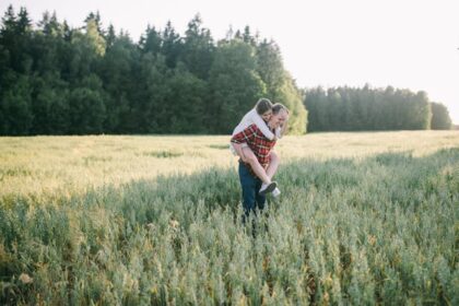How couples relationship feedback loops improve mental health.jpg