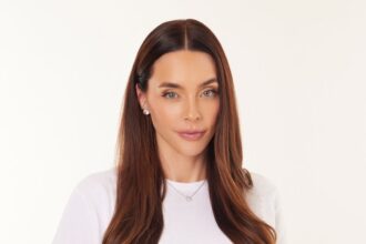 Lauryn20bosstick4357 gt220281292028229.jpg