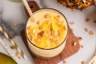 Mango pineapple smoothie social 1.jpg