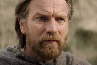 Ewan mcgregor in star wars obi wan kenobi tv show.jpg