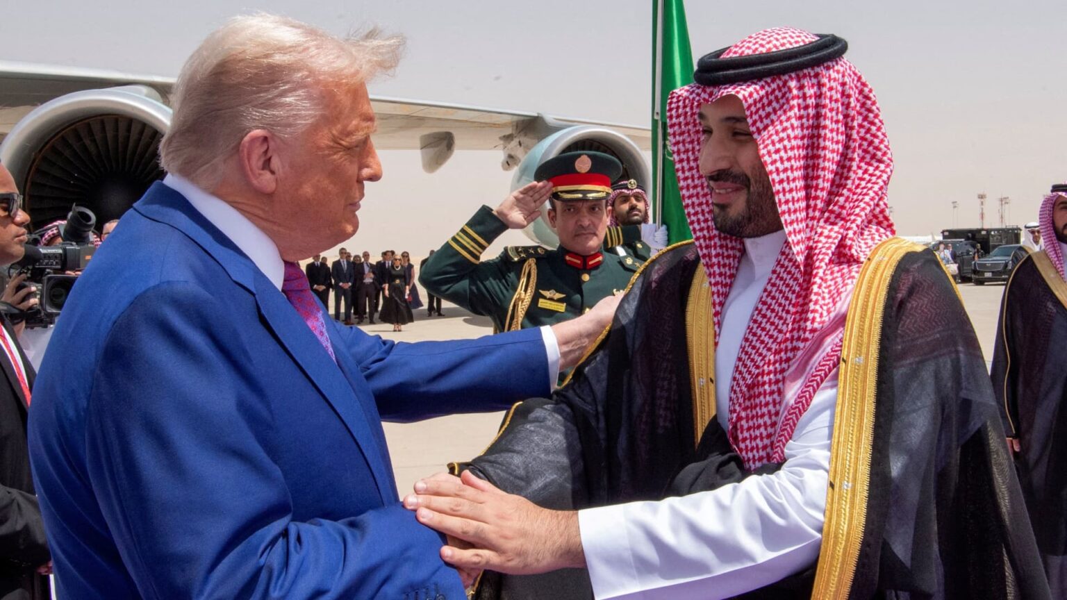 108144627 17471369232025 05 13t104551z 1813966590 rc2ygeapixrw rtrmadp 0 usa trump gulf saudi.jpeg