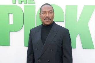 Gettyimages2227303991 eddie murphy felt like snl was dirty for poking fun at his career .jpg