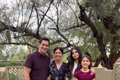 Fam at thanksgiving.jpg