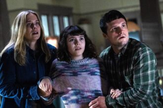 Elizabeth lail piper rubio and josh hutcherson in five nights at freddys 2.jpg