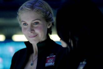 Elizabeth mitchell making a face in the expanse.jpg