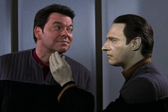 Riker and data clean shaven.jpg