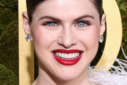 Alexandra daddario 3 scaled e1771693746891.jpg