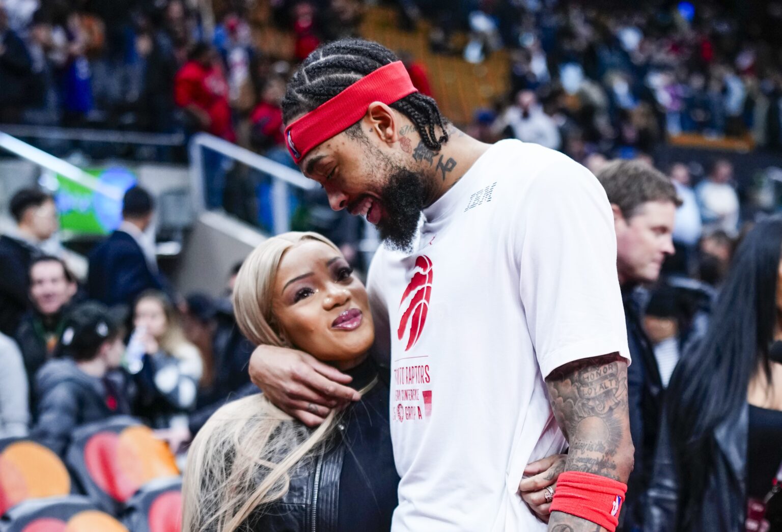 Glorilla locks lips with brandon ingram after her sister alleges she received money from tory lanez.jpeg
