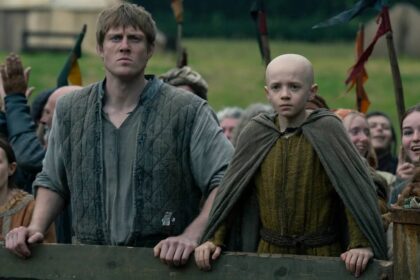 Dunk and egg watching the joust in a knight of the seven kingdoms.jpg