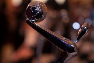 Estatuilla de un platino.jpg