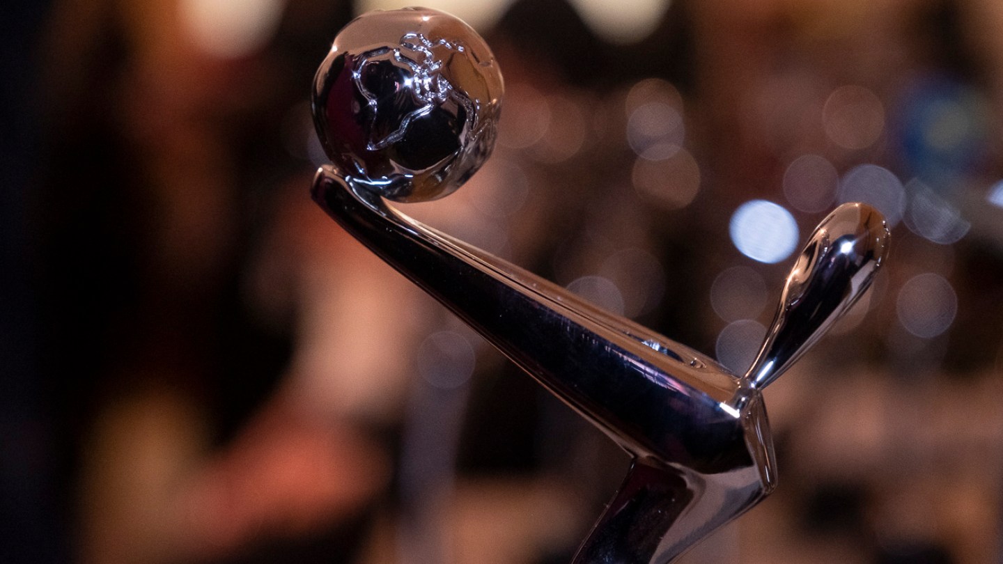 Estatuilla de un platino.jpg