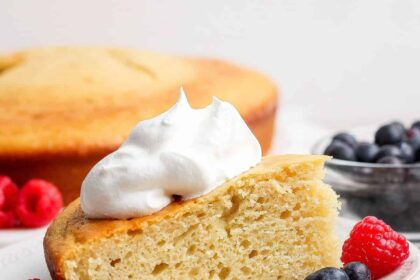 Yogurt cake 13 1.jpg