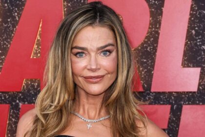 Denise richards scaled e1774299569200.jpg