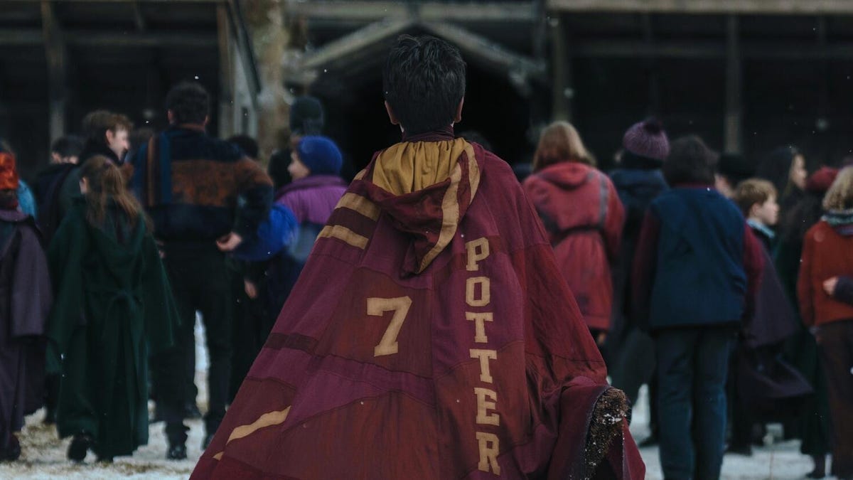 Dominic mclaughlin hbo harry potter series.jpg