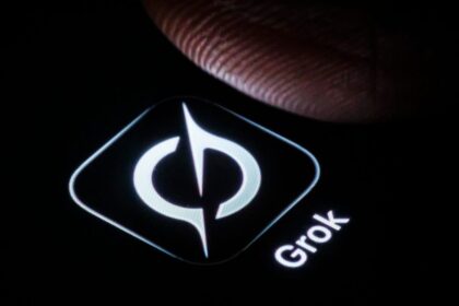 Grok ai thumb dark gettyimages 2255496031.jpg