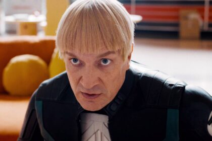 Nathan fillion as guy gardner in superman.jpg