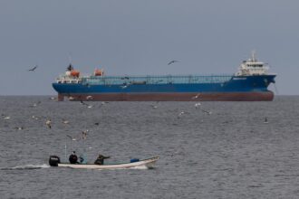 108286729 17751427472026 03 25t150809z 795080151 rc2obkayr08e rtrmadp 0 iran crisis gulf oman.jpeg