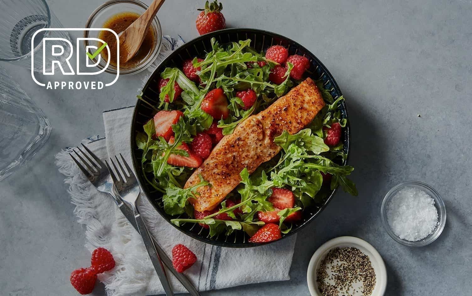 Mfp air fryer salmon featured.jpg