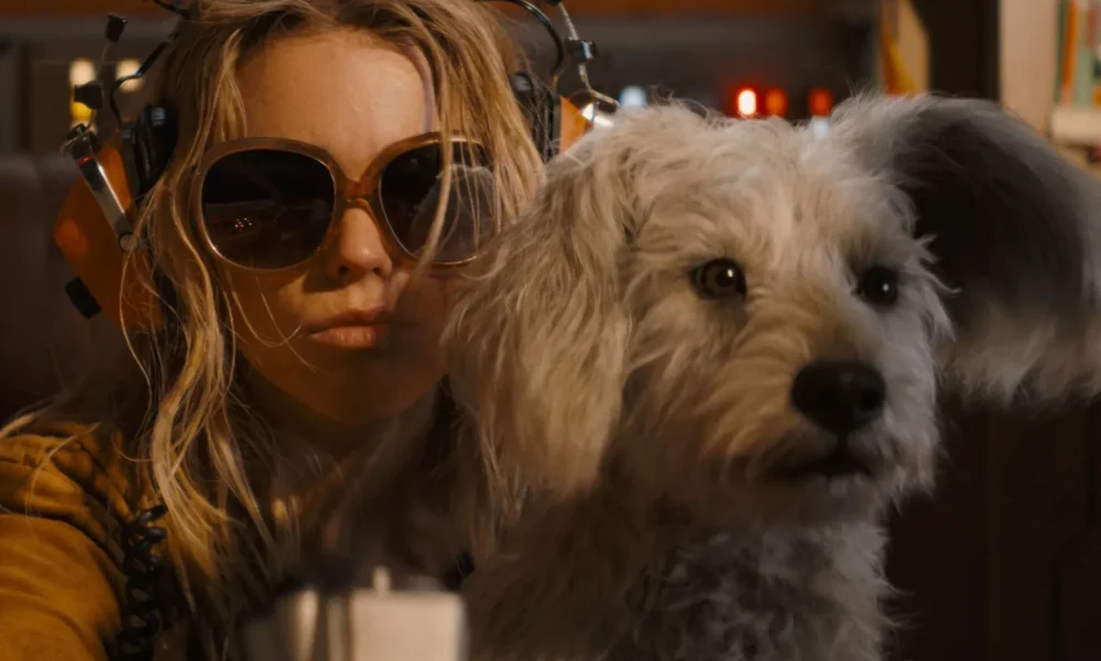 Supergirl and krypto.jpg 1000x600.webp.webp