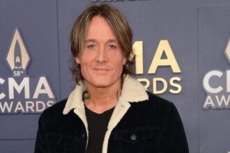 Keith urban scaled e1774136377474.jpg