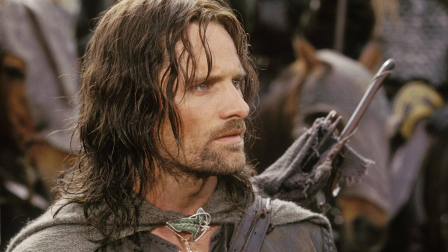 Viggo mortensen as aragorn in the lord of the rings the two towers.jpg