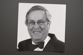 Tv director howard shore 2023 template obit getty h 2023.jpg