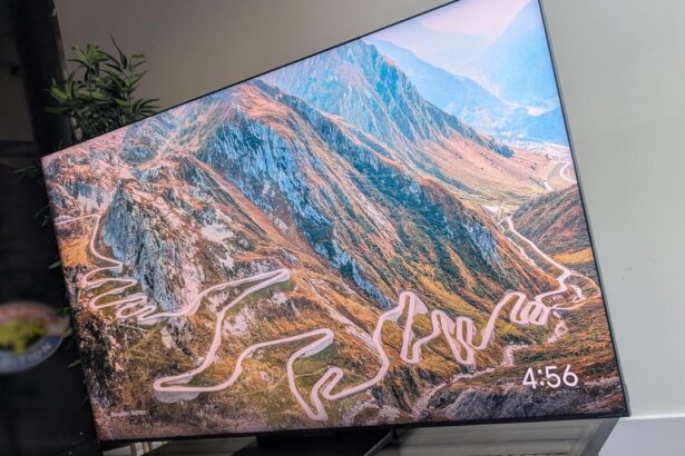 Tcl qm8k 2.jpg
