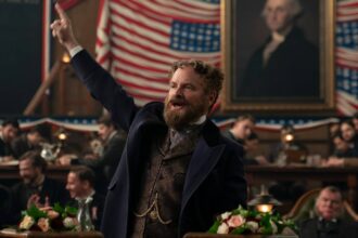 Shea whigham as roscoe conkling in episode 101 of death by lightning.jpg