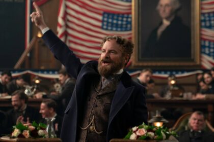 Shea whigham as roscoe conkling in episode 101 of death by lightning.jpg